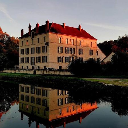 Bed and Breakfast Le Moulin Neuf Ancy-le-Franc Esterno foto